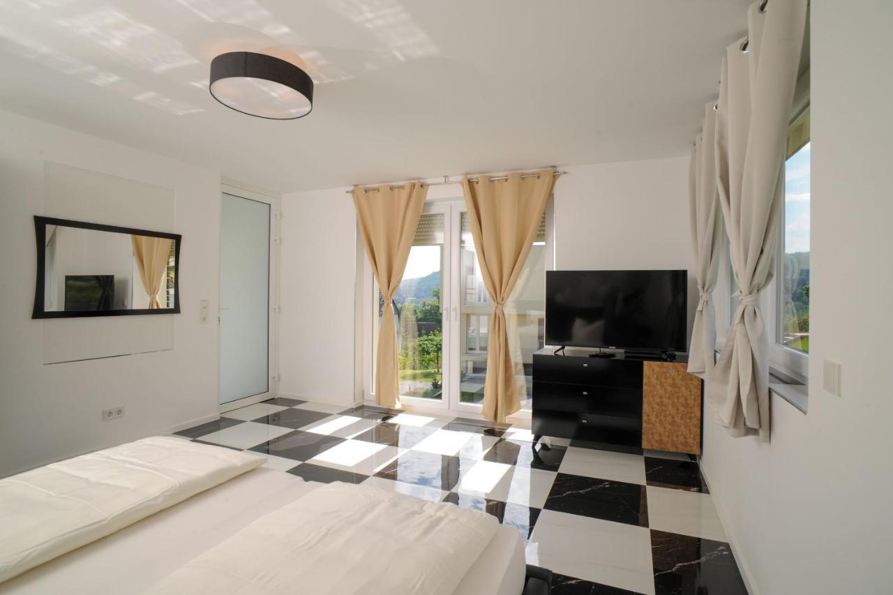 Designapartments Besondere Art - Sennhütte 7 *